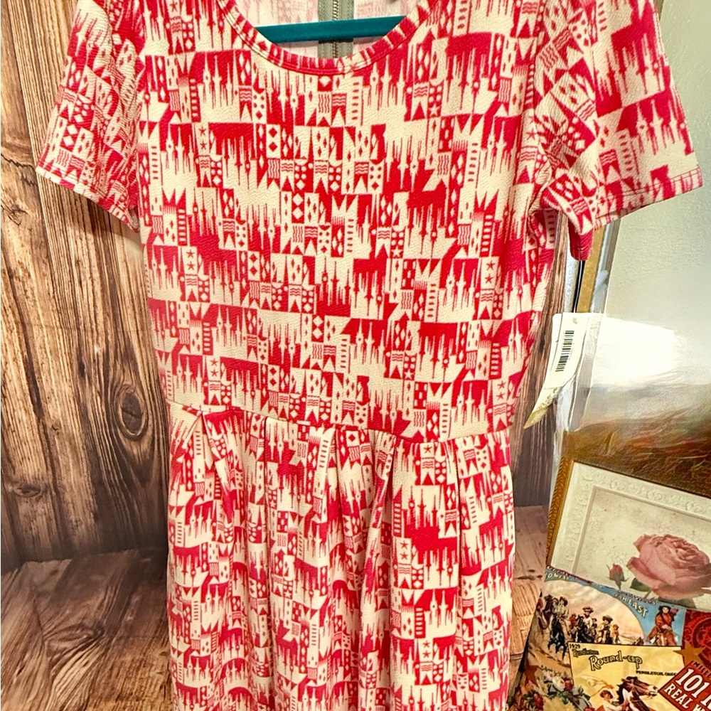 Desert Sunset Aztec Dress
NWT